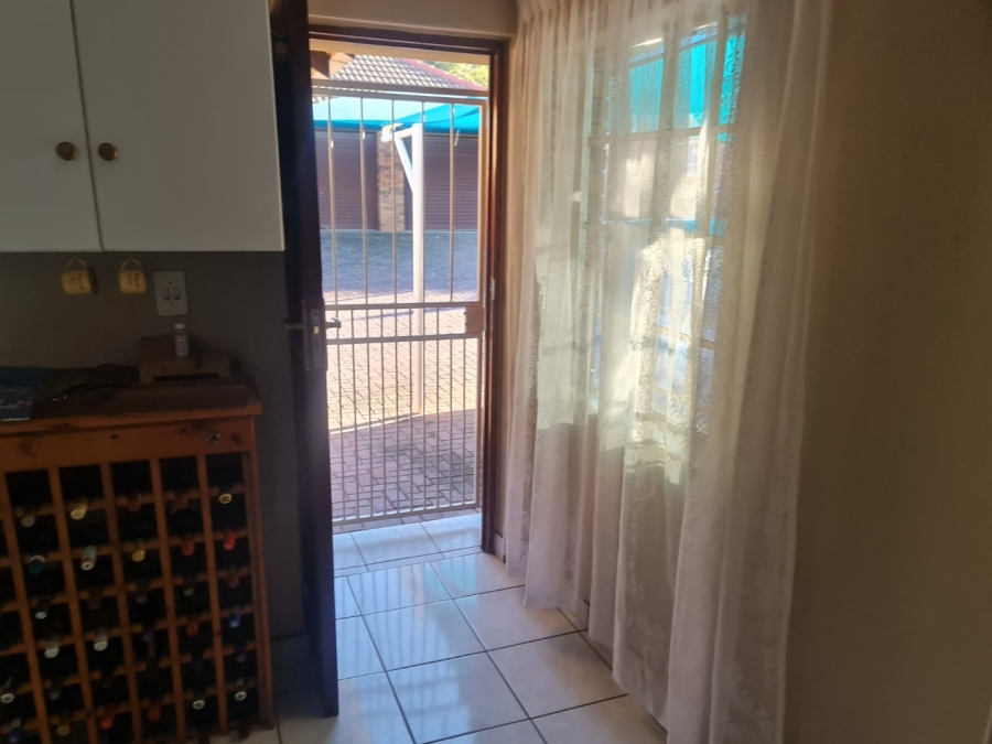 3 Bedroom Property for Sale in Geelhoutpark North West